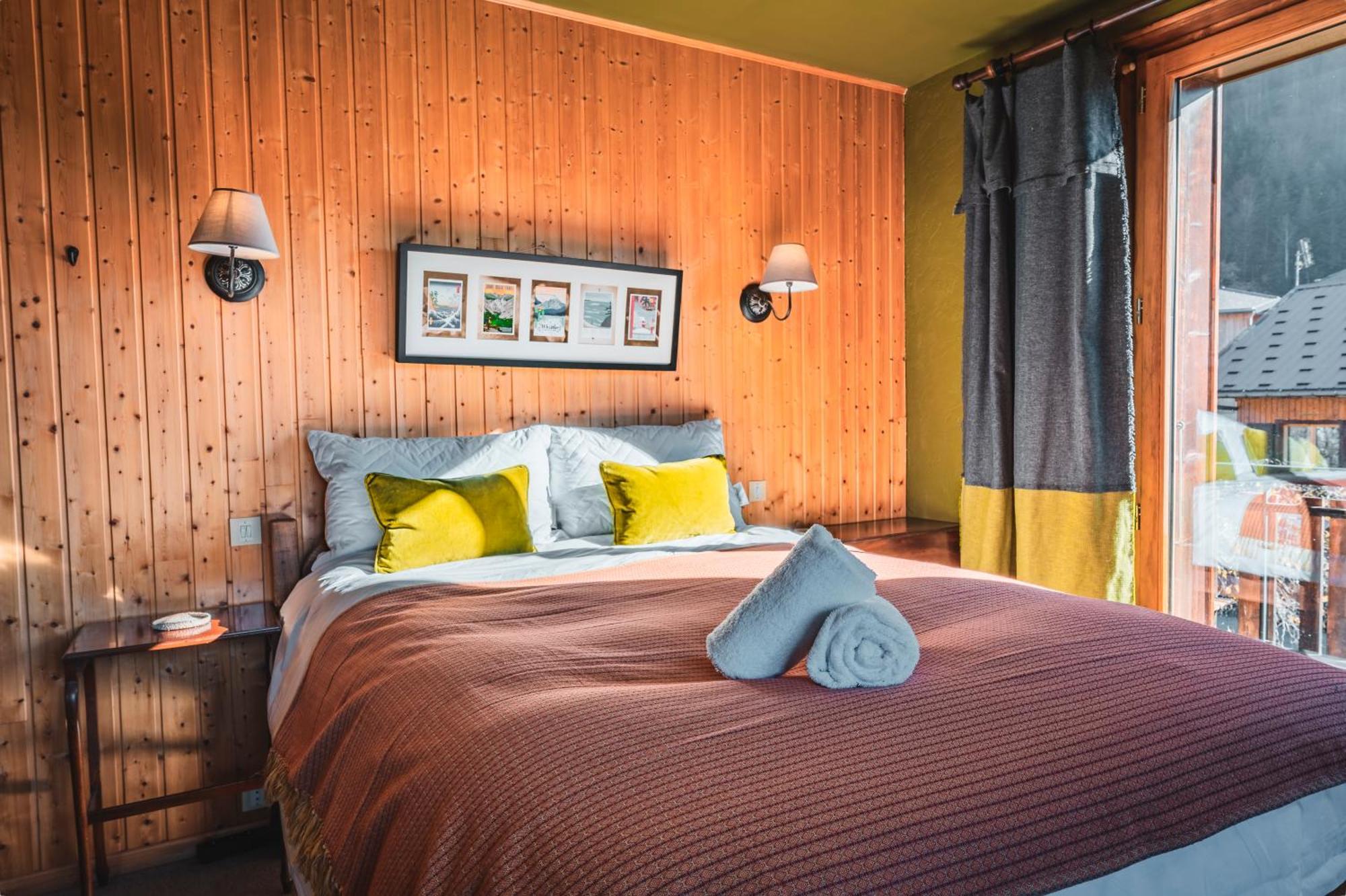 The Fat Fox Lodge, Morzine Lodge