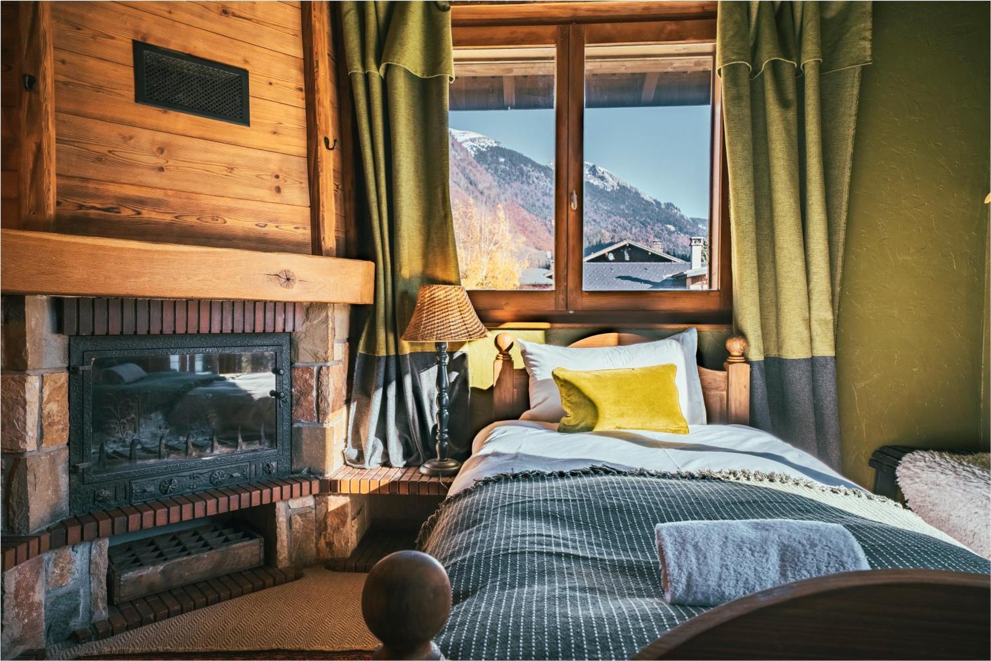 The Fat Fox Lodge, Morzine * Montriond
